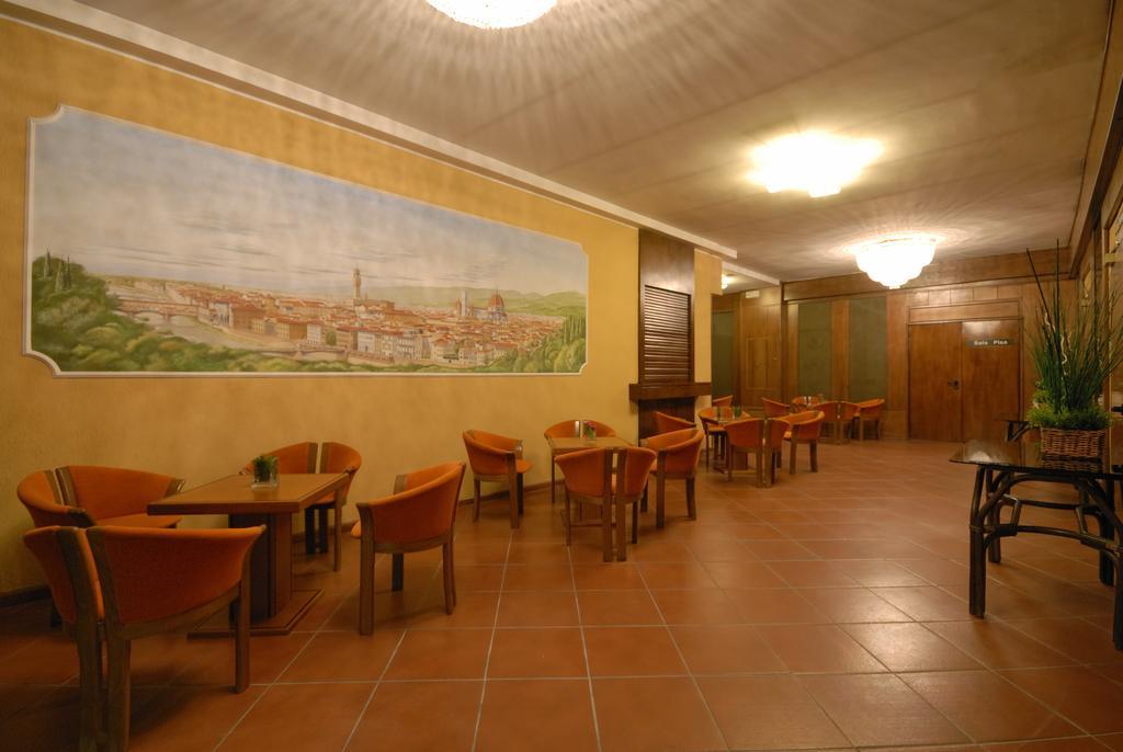 Hotel Delta Florence Каленцано Екстер'єр фото