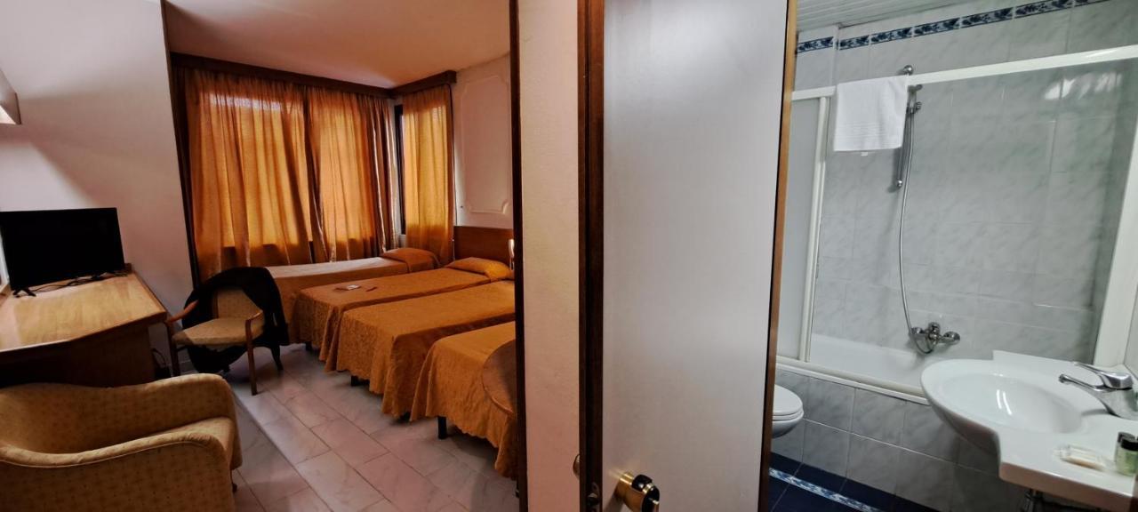 Hotel Delta Florence Каленцано Екстер'єр фото