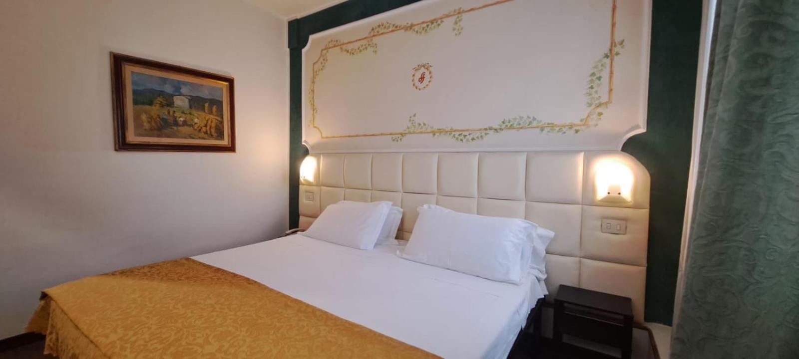 Hotel Delta Florence Каленцано Екстер'єр фото