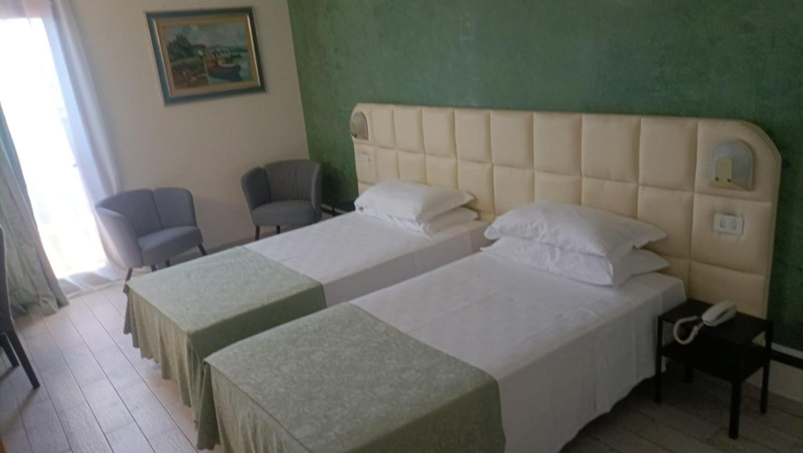 Hotel Delta Florence Каленцано Екстер'єр фото