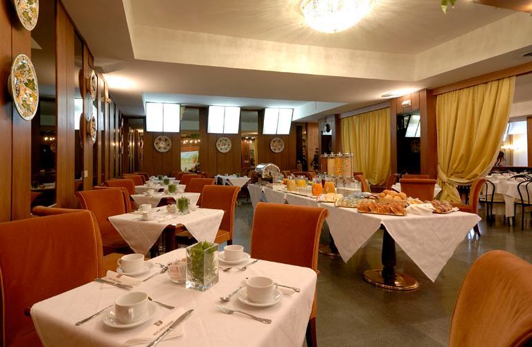 Hotel Delta Florence Каленцано Екстер'єр фото